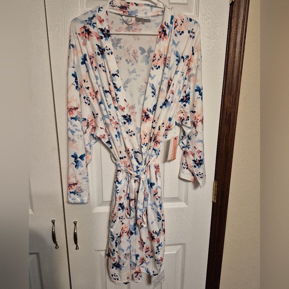 Maternity Floral Robe Size XXL